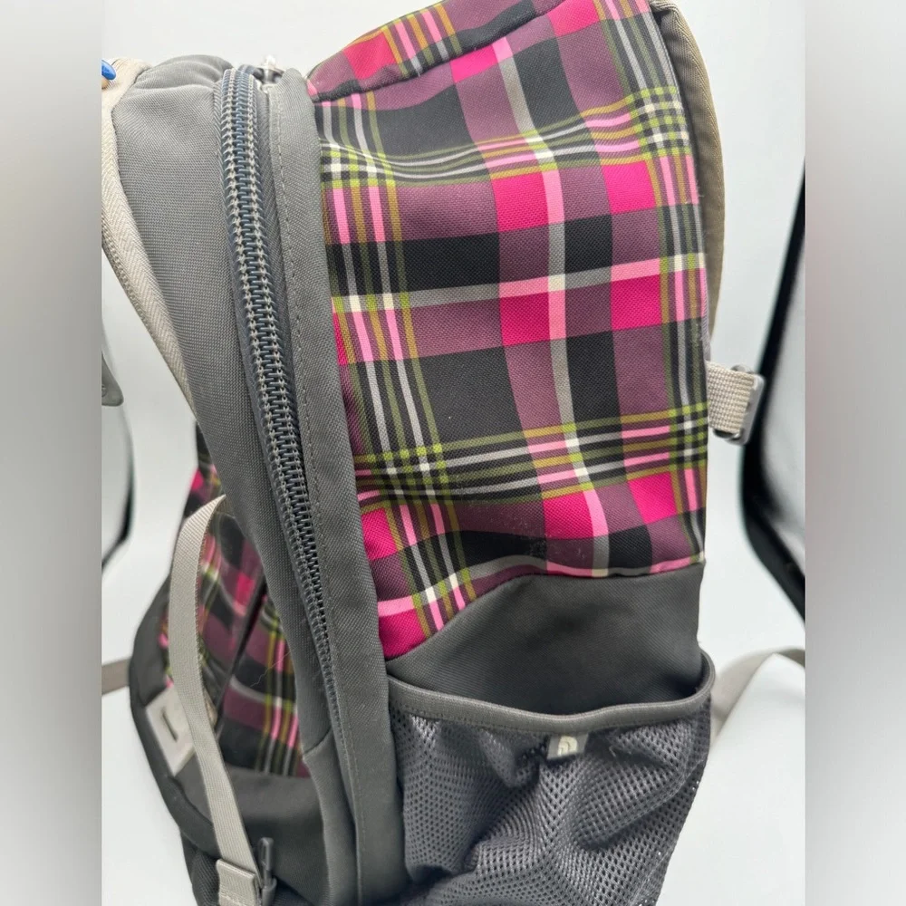 The NORTH FACE Pink/Gray Plaid Backpack Laptop Bag Back To School College Preppy